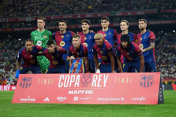 9岁上海小球手王千予与德国LPGA球员艾丝特·亨瑟莱特同组，赢得了赛前的职业／业余配对赛冠军听听9岁小姑娘眼中的LPGA 陵水·海南鉴湖蓝湾高尔夫球会